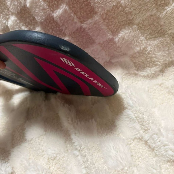 Selkirk Invikta Paddle with Vibrant Pink and Navy Design - Picture 4 of 5